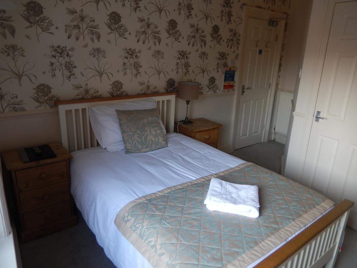 Newport Guest House Линкольн Экстерьер фото