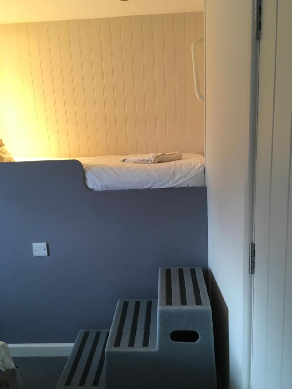 Newport Guest House Линкольн Экстерьер фото