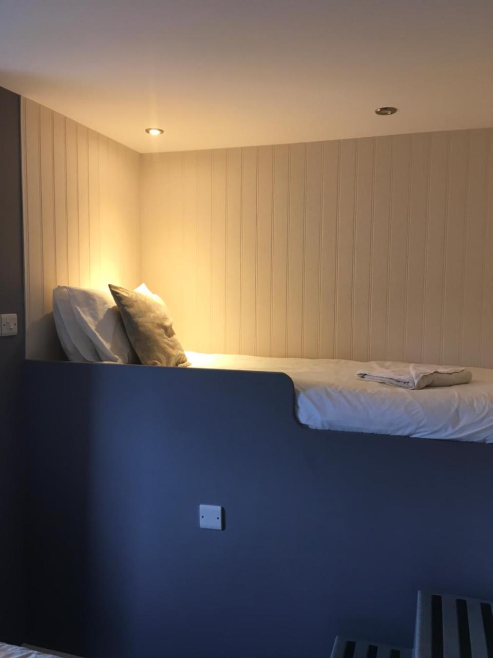 Newport Guest House Линкольн Экстерьер фото