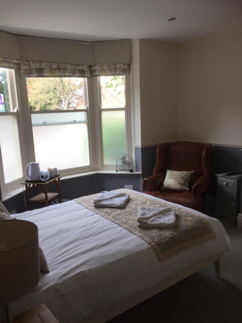 Newport Guest House Линкольн Экстерьер фото